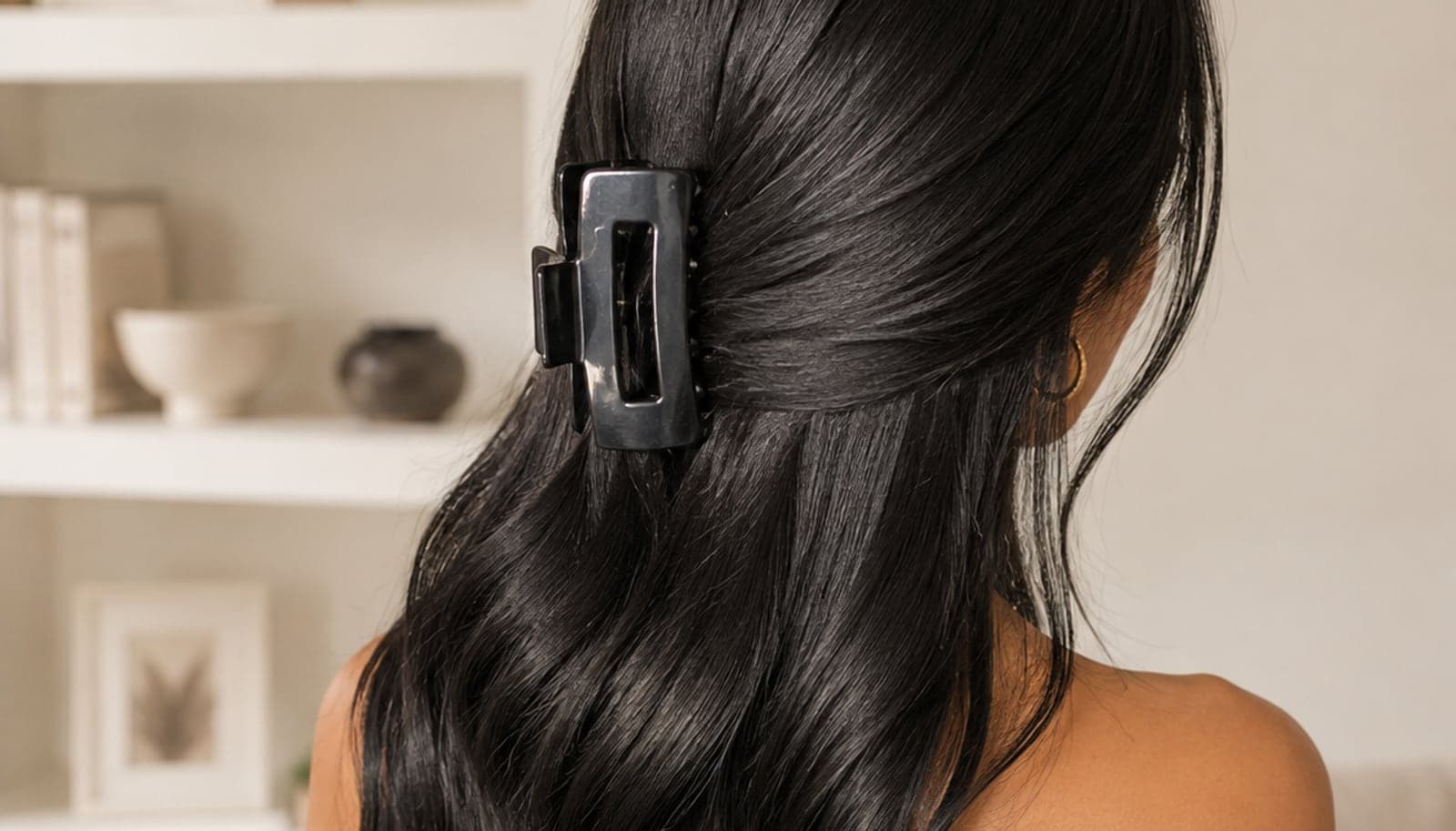 The Cloud Clip worn